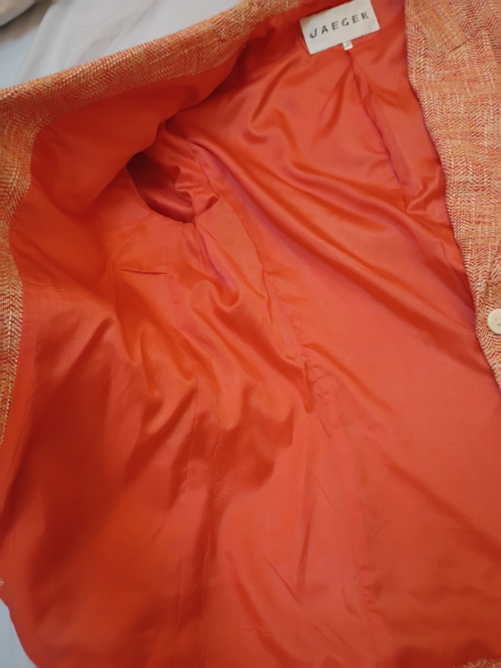 Beautifullly Tailored Jaeger Blazer Sz12 - Picture 5 of 7